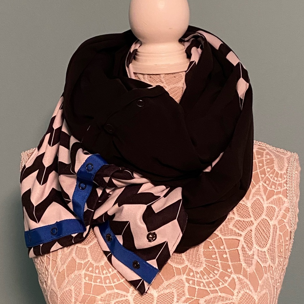 Lululemon Reversible Vinyasa Scarf